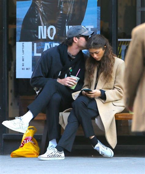 zendaya dated jacob elordi Zendaya's fans have also long speculated that she has dated former K